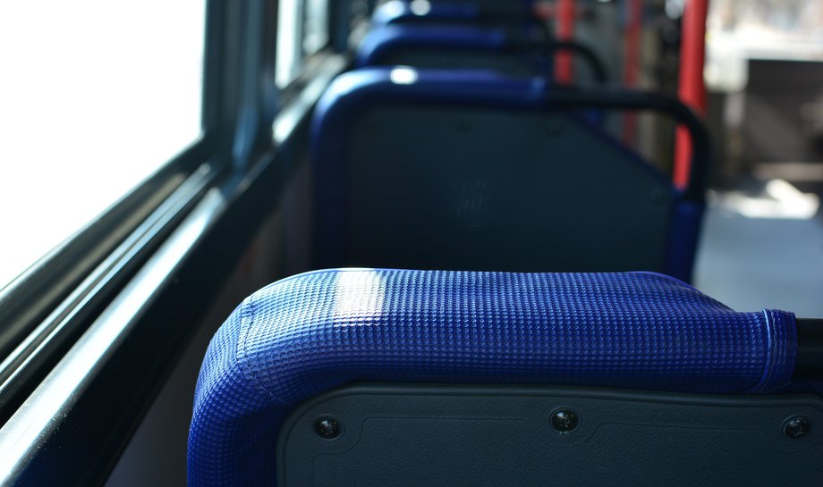 bus-2145402_1920.jpg