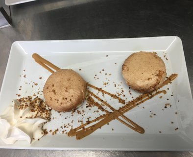 Macaroons, all round! 