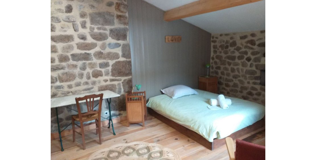Photo Les pentes du château de Retourtour