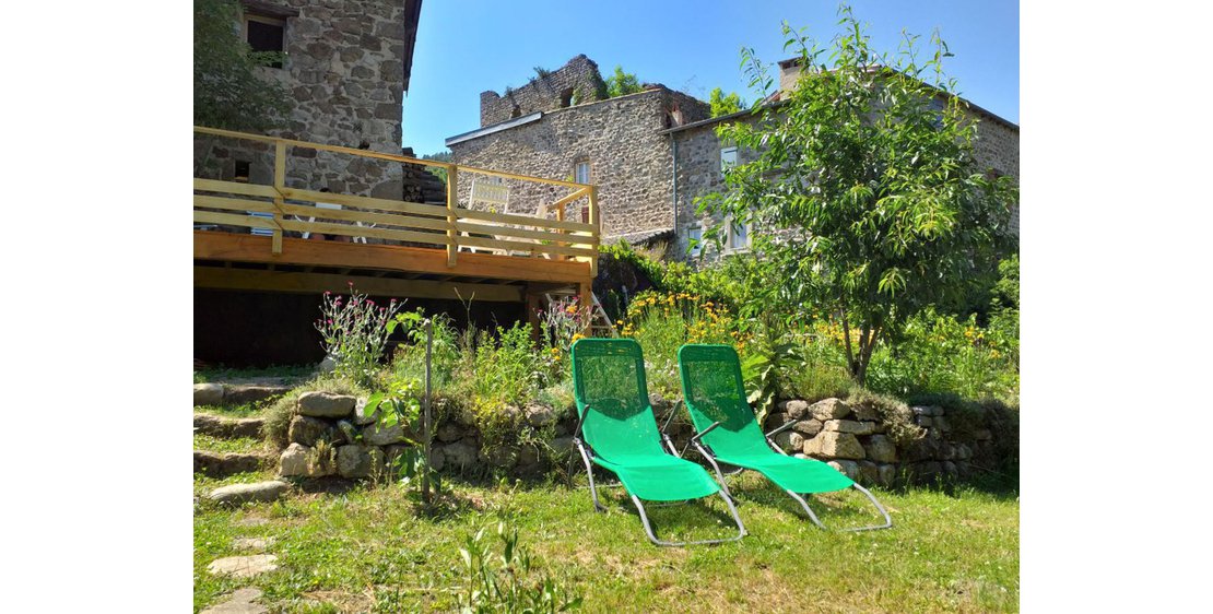 Photo Les pentes du château de Retourtour