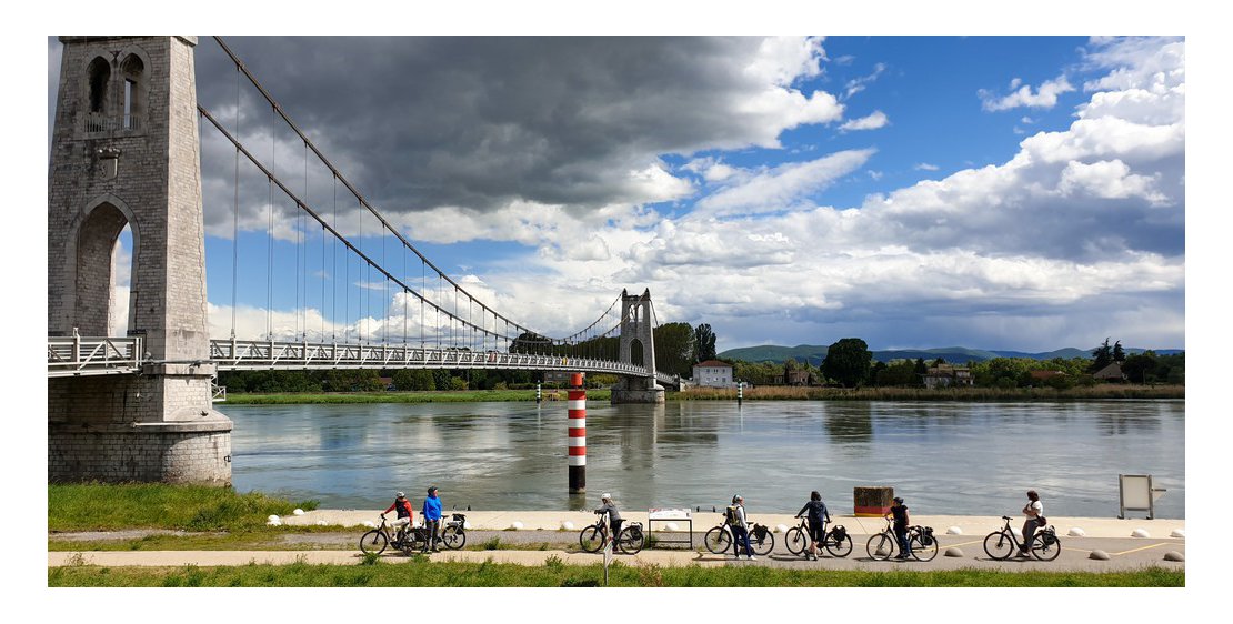 Photo Boucle Bleu Vert Vapeur en 2 jours à VAE