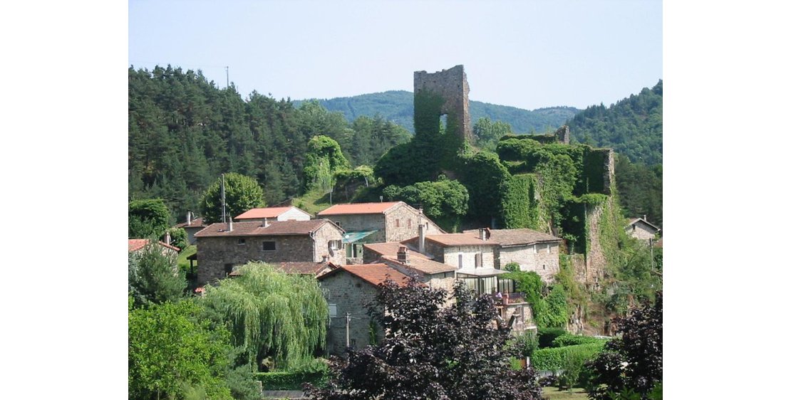 Photo Ruines du château de Retourtour