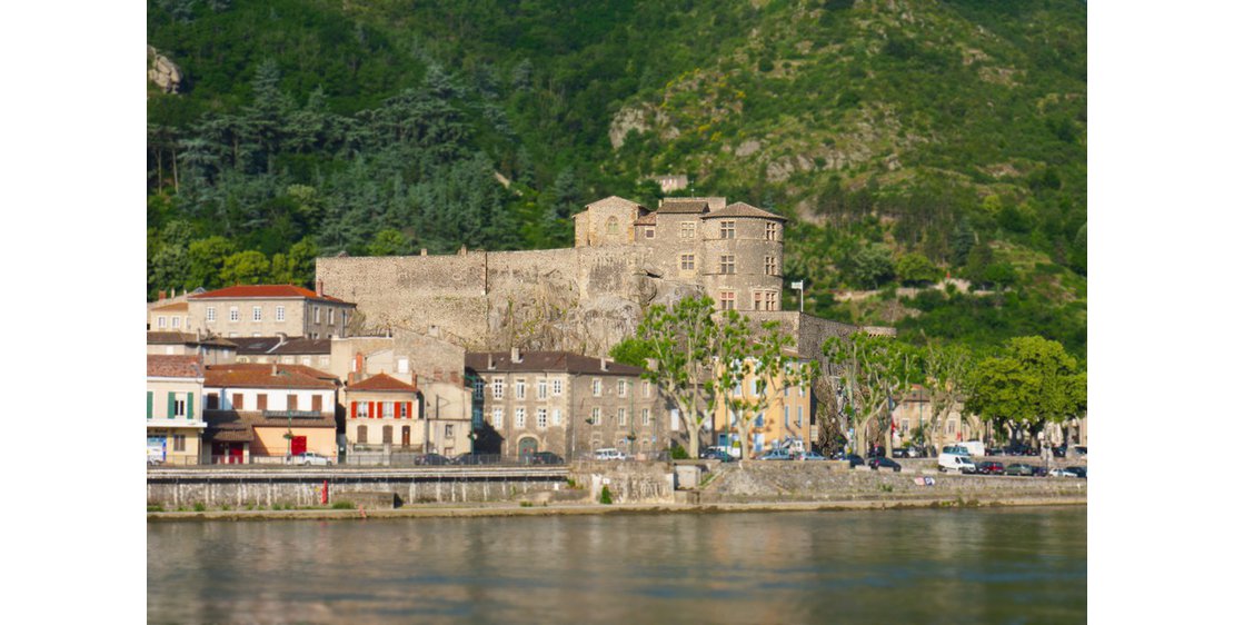 Photo Castle of  Tournon sur Rhône
