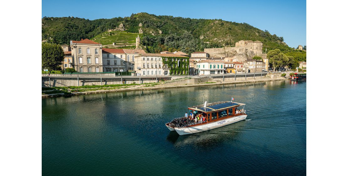 Foto Touring the Rhône and Eyrieux valleys from Tournon