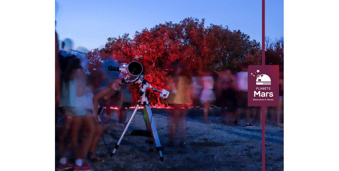 Photo Observation des étoiles aux télescopes