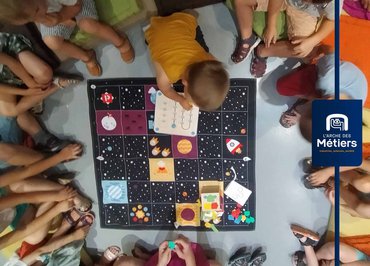 Cubetto : Le petit robot dans l'espace