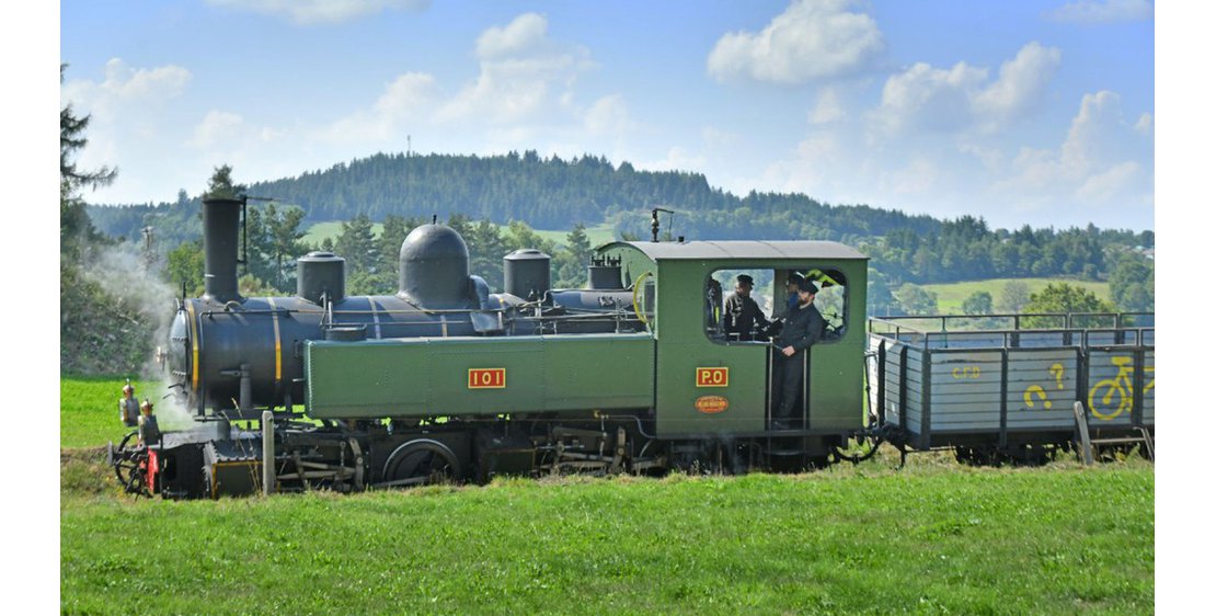 Photo Voyage en Chemin de Fer Historique - Train Touristique Velay Express
